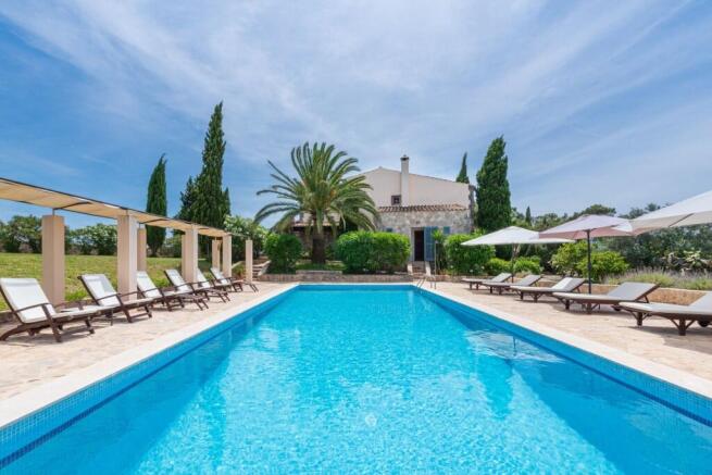 Swimming Pool (1)