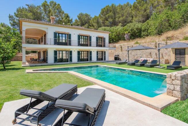 Exterior and Pool (2