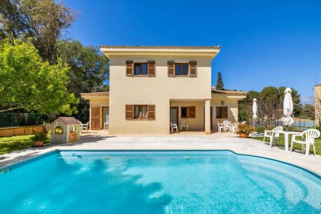 Exterior and Pool (2