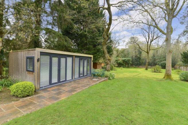 Long Heath, Blackhorse Road (27)-1920.jpg