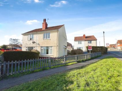 Farm Road, Street, BA16