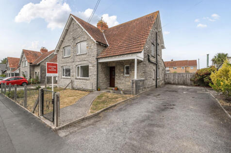 Brooks Road, Street, BA16