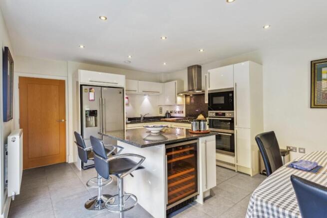 88717_2 Lywood Close (10).jpg