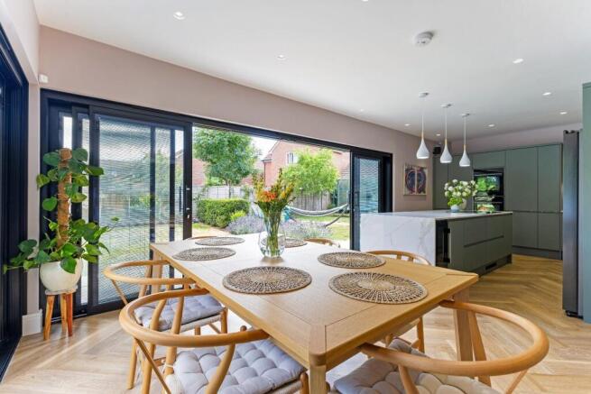 95135_24 Norman Drive Old Sarum (9).jpg