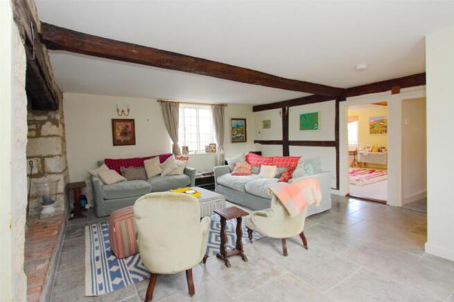 milestone cottage PH21.JPG