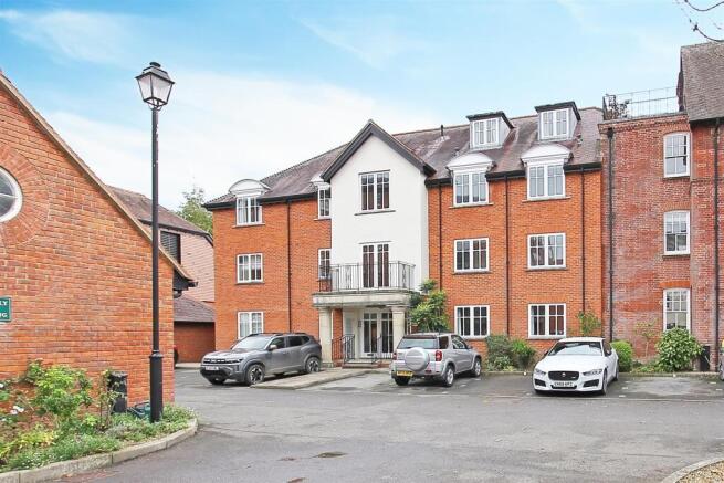 7 nightingale house PH2 copy.jpg