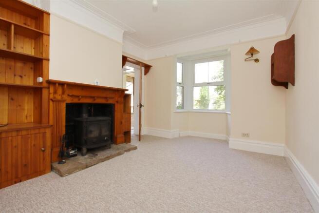 forest end cottage PH12.JPG