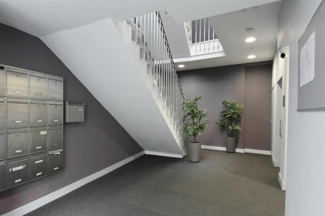 6 Chequers House (12).JPG