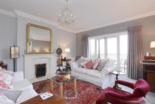 Flat 4 Hazelmere House (1).JPG