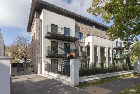 Parabola Road, Montpellier, Cheltenham