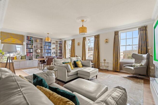 Flat 3 10 Queens Parade-13.jpg