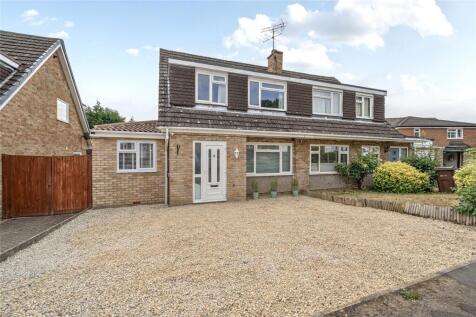 Linden Way, Ripley, Surrey, GU23