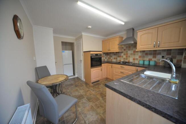 Kitchen 1.jpg