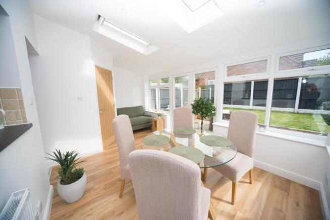 Garden Room 1.jpg