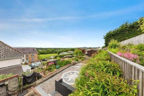Llandeilo Road, Llanelli, Carmarthenshire, SA14