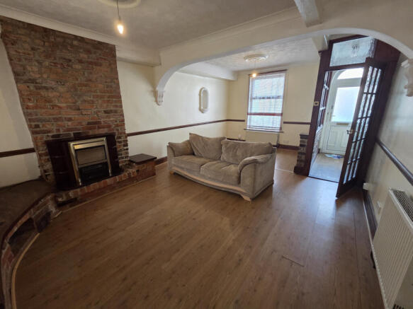 3 bed terraced house to rent Adames Road, Southse