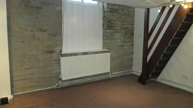 ENTRANCE PORCH