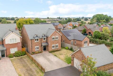 Robins Grove, Welshampton.