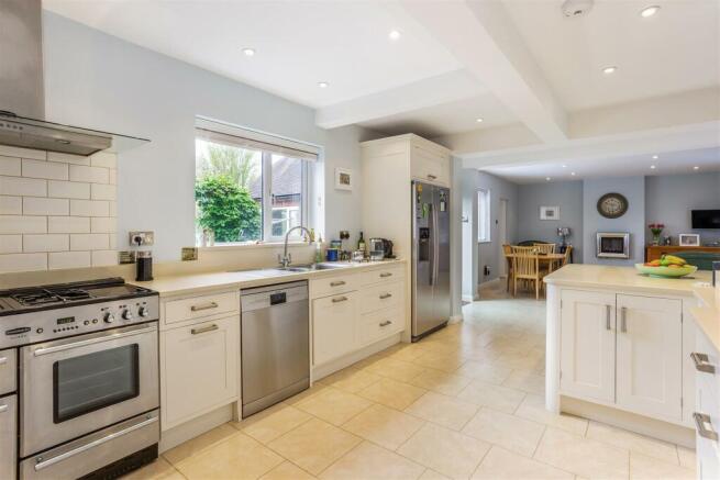 68301_27 Kennedy Road  (12).jpg