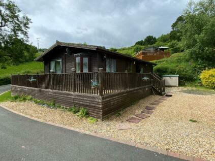 Welshpool - 2 bedroom detached bungalow for sale