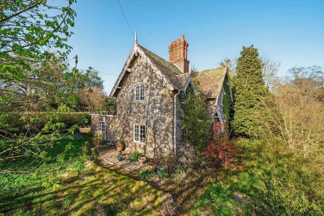 Cottage.jpg