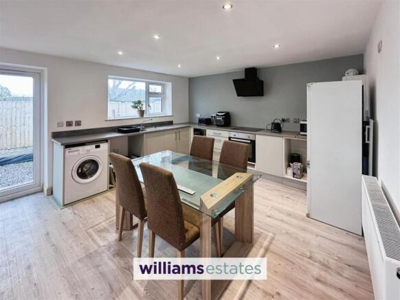 Open Plan Kitchen / Dining / Living