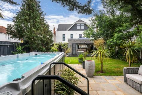 Parkstone Avenue , Penn Hill, BH14