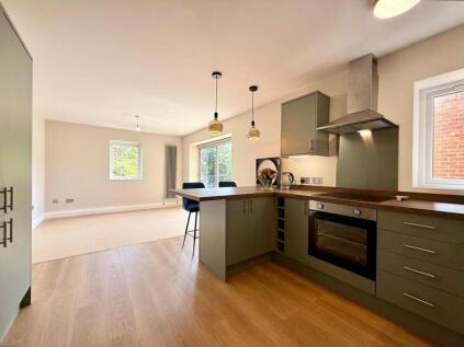 Lissenden, 1 Burton Road, Poole, BH13