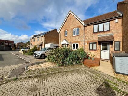 Doulton Gardens, Whitecliff, BH14