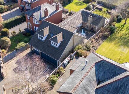 Upper Batley Lane, Batley