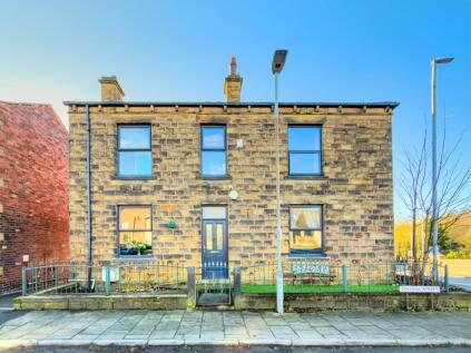 College Street, Birstall