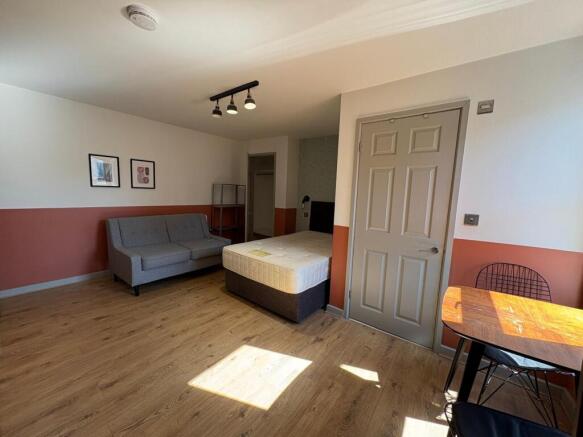 Flat 5, 53 Shrewsbury Road