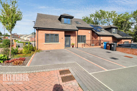 Springwood Gardens, High Green