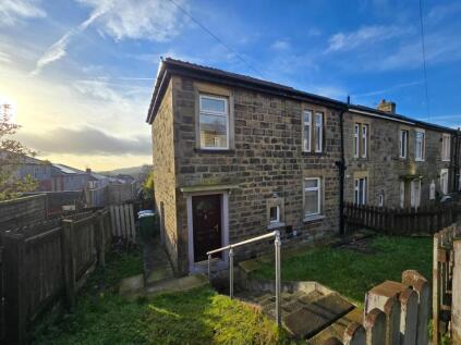 27 Cedar Avenue, Haslingden, BB4 5NH