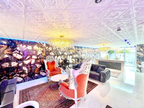 Open Plan Kitchen/ Reception Room