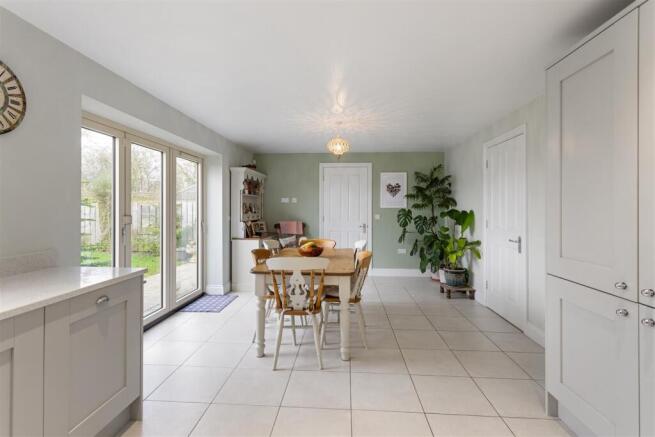 11_Farefield_Close_69.jpg
