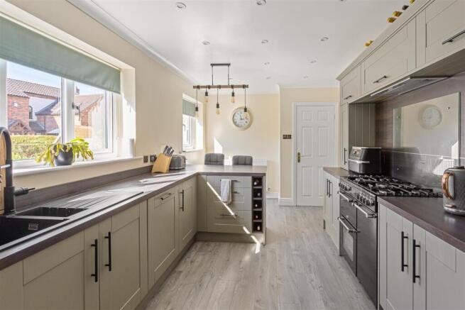 7_Beech_Tree_Court_13.jpg