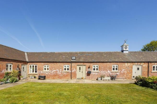 Neville_Cottage_22.jpg