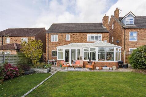 Ings View, Tollerton