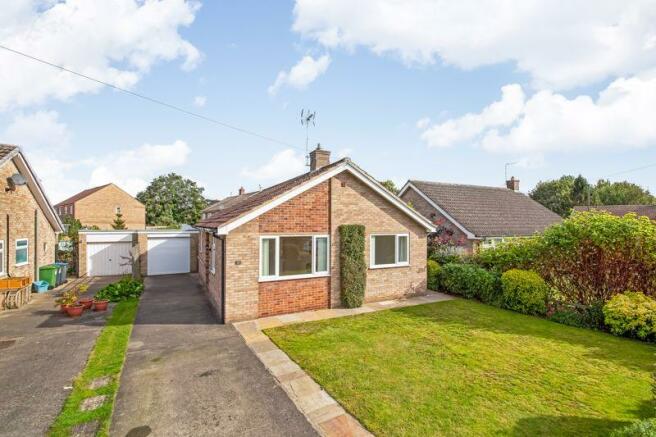 2 bedroom detached bungalow for sale in Hambleton Way, Easingwold, YO61