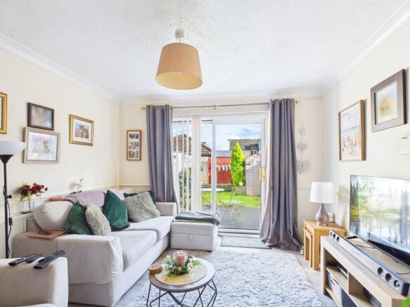 CAM01338G0-PR0138-STILL011