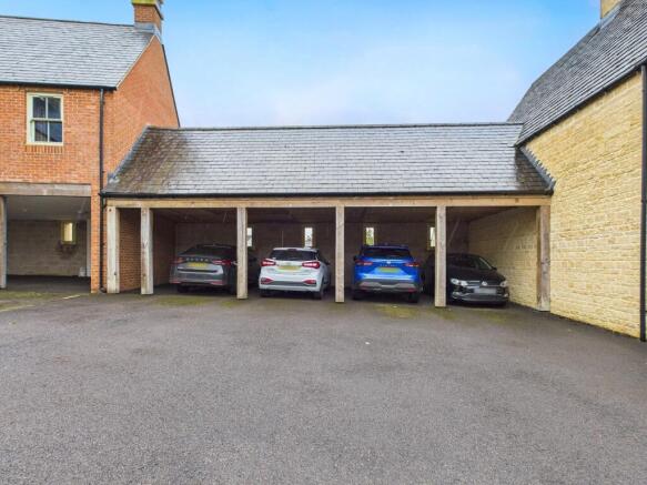 CAM01338G0-PR0146-STILL001