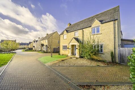 Holly Close, Tetbury, Gloucestershire, GL8