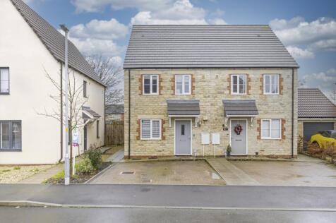 Skylark, Blunsdon, Swindon, SN26