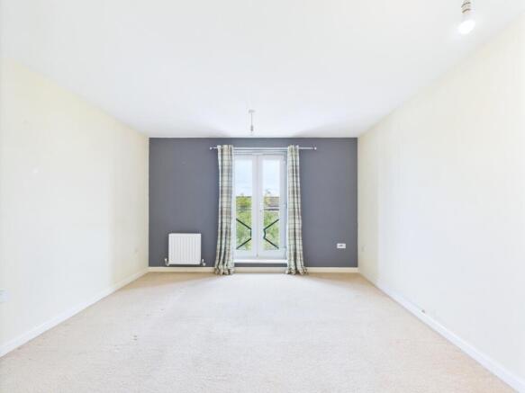 CAM01909G0-PR0365-STILL013