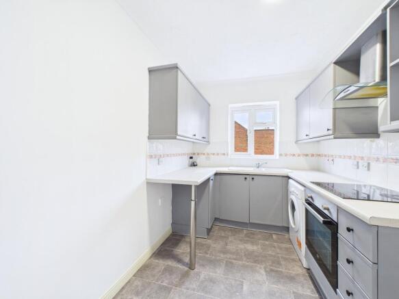 CAM01909G0-PR0413-STILL024