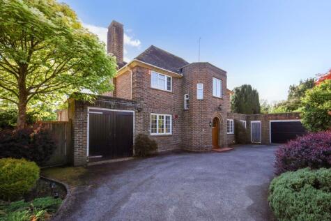 Chesworth Close, Horsham