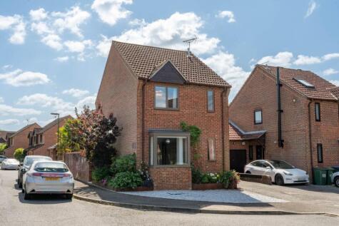 Acorn Avenue, Cowfold