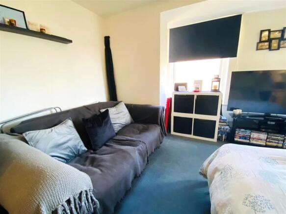 lounge 2.jpg