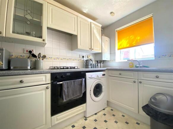 KITCHEN.jpg